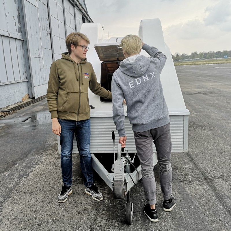 Sweat-Jacke mit Kapuze "Ikarus"